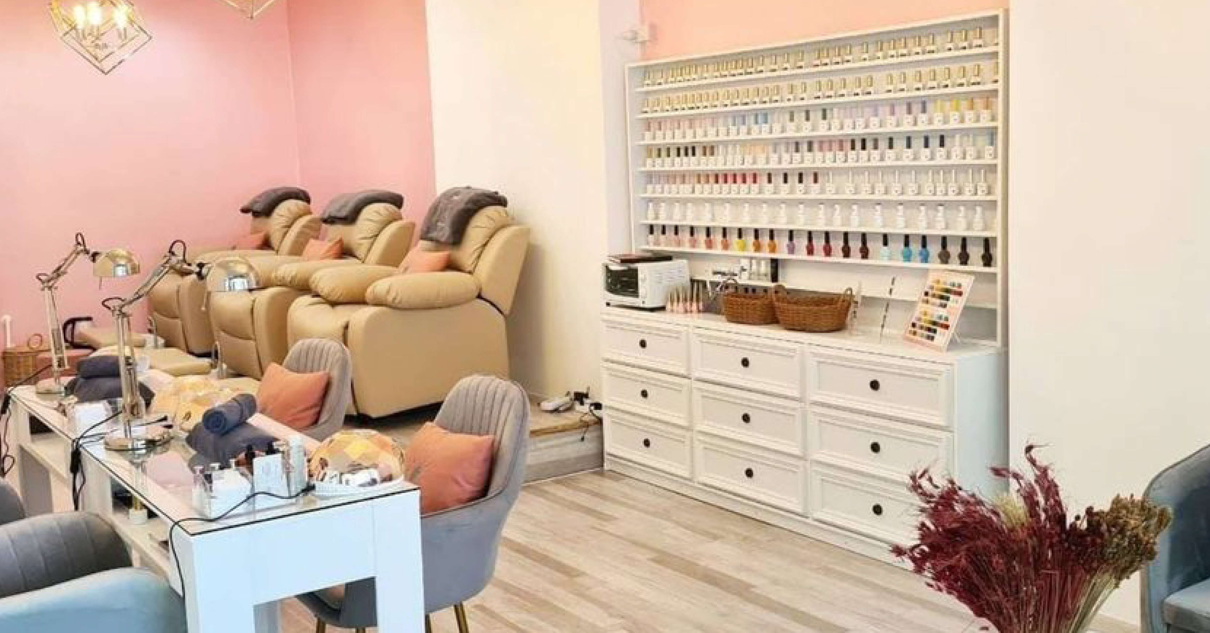 H’ nail salon